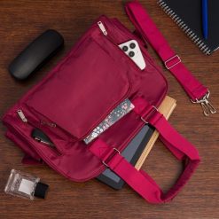 Torebka damska lekka duża A4 modna torba shopperka bordowa na ramię Beltimore J32. Czerwone torby na ramię damskie bez wzorów, duże, bez dodatków. Za 59.90 zł.