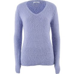 Sweter z przędzy z długim włosem, z dekoltem w serek bonprix jasny lawendowy. Swetry damskie bonprix. Za 37.99 zł.