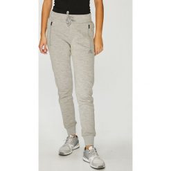 Adidas Performance - Spodnie. Legginsy sportowe damskie marki adidas Performance. W wyprzedaży za 199.90 zł.
