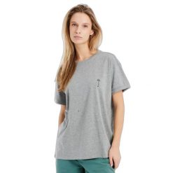 Koszulka damska Protest Prtelsao. Szare t-shirty damskie Protest, z aplikacjami, z bawełny, casualowe, bez kołnierzyka. Za 152.50 zł.
