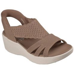 Sandały SKECHERS 120012S Brązowy. Brązowe sandały damskie Skechers, bez wzorów, z materiału, bez obcasa, bez zapięcia. Za 490.00 zł.