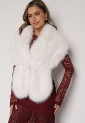 Białe Futrzane Ponczo z Zapięciem Montillene. Białe swetry damskie Born2be, bez wzorów, z futra, bez kołnierzyka, bez ramiączek, bez kaptura. Za 89.99 zł.