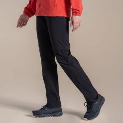 Spodnie damskie konwertowalne Craghoppers Kiwi Pro III. Czarne spodnie sportowe damskie Craghoppers, bez wzorów, trekkingowe. Za 389.50 zł.