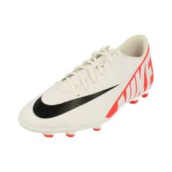Korki Sportowe Męskie Nike Vapor 15 Club FG/MG. Białe buty sportowe męskie Nike, bez zapięcia, do piłki nożnej. Za 228.80 zł.