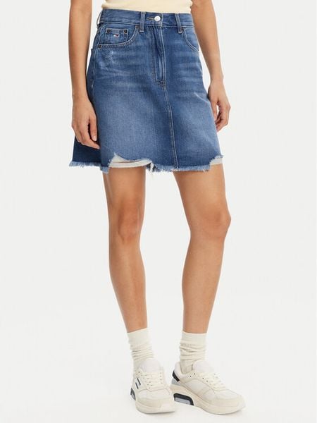 Tommy Jeans Spódnica jeansowa DW0DW20135 Niebieski Mom Fit. Niebieskie spódnice damskie Tommy Jeans, bez wzorów, z bawełny. Za 219.99 zł.