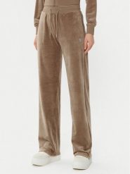 Guess Spodnie dresowe V3BB26 KBXI2 Brązowy Regular Fit. Brązowe spodnie dresowe damskie Guess, l, z aplikacjami, z dresówki. Za 219.99 zł.