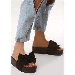 Czarne Klapki Intracloud. Klapki damskie Born2be. Za 59.99 zł.