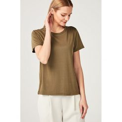 T-shirt w kolorze khaki. Brązowe t-shirty damskie marki Patrizia Aryton, bez wzorów, bez kołnierzyka. W wyprzedaży za 199.95 zł.
