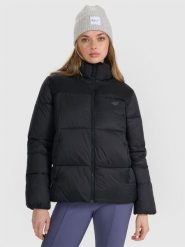 4F Kurtka puchowa z wypełnieniem syntetycznym damska - czarna M. Czarne kurtki sportowe damskie 4f, na zimę, m, bez wzorów, z dzianiny, bez kaptura. Za 349.99 zł.