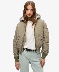 Superdry Damska kurtka Hooded MA1 Bomber – Light Khaki Green. Zielone kurtki damskie Superdry., bez wzorów, z bawełny, z kapturem. Za 417.50 zł.