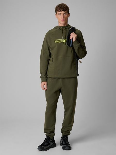 4F Spodnie dresowe joggery męskie - khaki S. Brązowe spodnie sportowe męskie 4f, m, bez wzorów, z dresówki, na fitness i siłownię. W wyprzedaży za 119.99 zł.