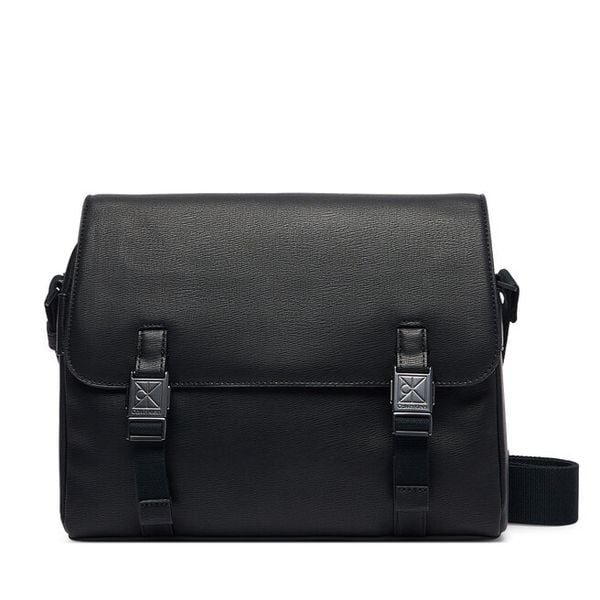 Saszetka Calvin Klein. Czarne saszetki męskie Calvin Klein, młodzieżowe, małe. Za 584.99 zł.