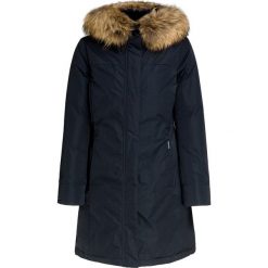 Kurtka WOOLRICH LUXURY BOULDER. Niebieskie kurtki damskie Woolrich, bez wzorów, z polaru, bez kaptura. W wyprzedaży za 3,668.00 zł.