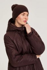 Czapka beanie brązowa. Brązowe czapki i kapelusze damskie MOODO, bez wzorów, z poliamidu. Za 39.99 zł.