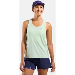 Koszulka bez rękawów damska Odlo ZEROWEIGHT CHILL-TEC Tank crew neck. Zielone koszulki sportowe damskie Odlo, l, bez wzorów, z materiału, bez kołnierzyka, bez ramiączek, do biegania. Za 239.99 zł.