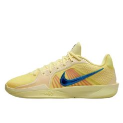 Buty do chodzenia dla dorosłych Nike Sabrina 2 Trust Your Game. Żółte obuwie sportowe damskie Nike, bez wzorów, z materiału, na fitness i siłownię. Za 988.48 zł.