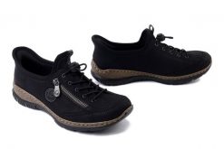 RIEKER N3267-01 black, półbuty damskie. Czarne półbuty damskie Rieker, bez wzorów, bez obcasa, bez zapięcia. Za 314.42 zł.