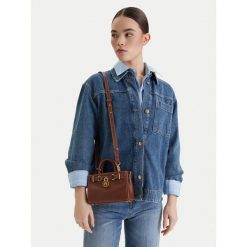 Torebka Tommy Hilfiger. Czarne torebki do ręki damskie Tommy Hilfiger, bez wzorów, klasyczne, bez dodatków. Za 699.99 zł.