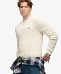 Superdry Bawełniany sweter w warkocze z okrągłym dekoltem – Relaxed. Brązowe swetry przez głowę męskie Superdry., l, z aplikacjami, z bawełny, bez kołnierzyka. Za 345.10 zł.