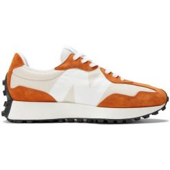 Buty do chodzenia męskie New Balance U327LF. Brązowe buty sportowe męskie New Balance, z materiału, bez zapięcia, trekkingowe. Za 698.00 zł.