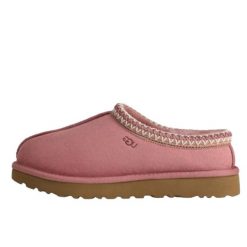 UGG Tasman II Slipper Pink Dawn. Czerwone klapki damskie UGG, bez wzorów, bez obcasa. Za 990.85 zł.