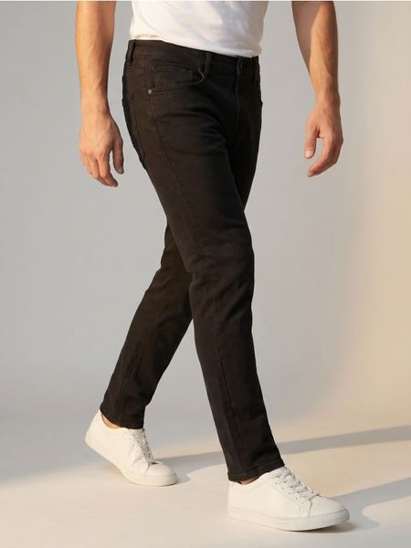 Jeansy cropped carrot - czarny. Czarne jeansy męskie Sinsay. Za 49.99 zł.