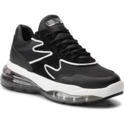 Sneakersy BRONX - 66243-AP BX 1562 Black/White 203. Czarne półbuty damskie Bronx, bez wzorów, z materiału, bez obcasa, na płaskiej podeszwie, bez zapięcia. W wyprzedaży za 319.00 zł.