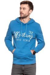 MUSTANG BLUZA Logoprint Hoodie DEEP WATER 1007259 5392. Niebieskie bluzy męskie Mustang, m, bez wzorów, z kapturem. W wyprzedaży za 69.99 zł.