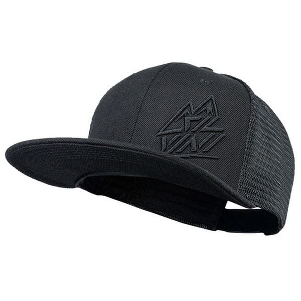 Czapka rowerowa z daszkiem męska Silvini Caps Mirano. Czarne buty sportowe męskie Silvini, bez wzorów, sportowe. Za 143.50 zł.