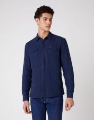 WRANGLER LS 2PKT FLAP SHIRT MĘSKA KOSZULA NAVY W5A53U114 112130047. Niebieskie koszule męskie Wrangler, m, bez wzorów, bez kołnierzyka, bez ramiączek. Za 129.99 zł.