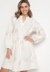 Biała Bawełniana Sukienka w Palmy z Wiązaniem Evivirae. Białe sukienki damskie Born2be, na spacer, l, bez wzorów, z bawełny, eleganckie, bez kołnierzyka, bez ramiączek, midi. Za 169.99 zł.
