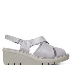 Sandały Suave. Szare sandały damskie Suave, bez wzorów, bez obcasa, na koturnie, bez zapięcia. Za 379.99 zł.