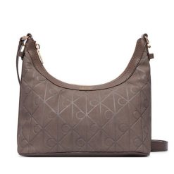 Torebka Calvin Klein. Brązowe torebki do ręki damskie Calvin Klein, bez wzorów, klasyczne, bez dodatków. Za 529.99 zł.