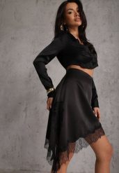 Czarna Asymetryczna Spódnica z Satyny Zdobiona Koronką Katarva. Czarne spódnice damskie Renee, l, z aplikacjami, z jeansu, eleganckie, mini, asymetryczne. Za 119.99 zł.