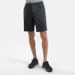 Spodenki turystyczne męskie Quechua NH100. Szare krótkie spodenki sportowe męskie QUECHUA, m, bez wzorów, z bawełny, trekkingowe. W wyprzedaży za 39.99 zł.