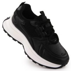 Buty sportowe na platformie czarne Big Star NN274A106. Czarne obuwie sportowe damskie bez wzorów. Za 228.69 zł.
