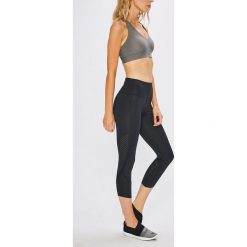 Under Armour - Legginsy Breathelux. Szare legginsy damskie Under Armour, z dzianiny. W wyprzedaży za 279.90 zł.