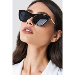 Le Specs Okulary przeciwsłoneczne Enchantress - Black. Okulary przeciwsłoneczne damskie marki QUECHUA. Za 242.95 zł.