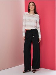 Spodnie palazzo z domieszką wiskozy - czarny. Czarne spodnie materiałowe damskie Sinsay, l, bez wzorów, z wiskozy. Za 59.99 zł.