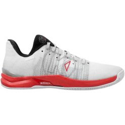Buty halowe Kempa Attack One 2.0. Białe buty sportowe męskie Kempa, bez zapięcia, do piłki ręcznej. W wyprzedaży za 568.15 zł.