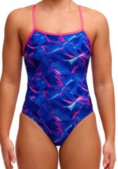 Strój do pływania menstruacyjny FUNKITA Rising Tide - Swim Secure Single Strap. Brązowe kostiumy jednoczęściowe damskie FUNKITA, l, bez wzorów, z elastanu, sportowe, na fitness i siłownię. Za 289.00 zł.