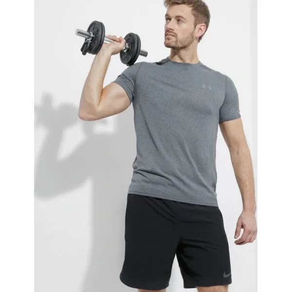 Under Armour Koszulka Ss Threadborne Fitted 3C Ss , szary, rozmiar XL. Szare koszulki sportowe męskie Under Armour, xl, bez wzorów, z materiału, bez kołnierzyka, bez ramiączek, na fitness i siłownię. W wyprzedaży za 109.99 zł.