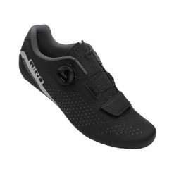 Buty damskie Giro Cadet. Czarne obuwie sportowe damskie GIRO, bez wzorów, rowerowe. Za 763.50 zł.