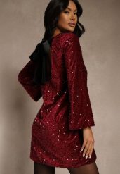 Czerwona Sukienka z Odkrytymi Plecami z Kokardą Zdobiona Cekinami Carilyera. Czerwone sukienki damskie Renee, na imprezę, z aplikacjami, z elastanu, klasyczne, bez kołnierzyka, bez ramiączek, mini. Za 169.99 zł.