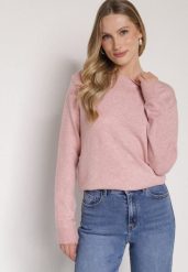 Jasnoróżowy Casualowy Sweter z Wełną i Bawełną Nedalla. Czerwone swetry damskie Born2be, bez wzorów, z bawełny, biznesowe, bez kołnierzyka, bez ramiączek, długie, bez kaptura. Za 59.99 zł.