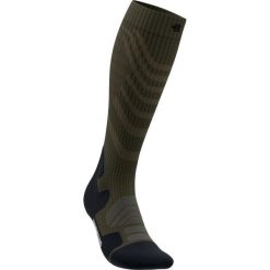 Skarpetki kompresyjne merino Bauerfeind. Zielone skarpety męskie BAUERFEIND, bez wzorów, z wełny. Za 278.50 zł.