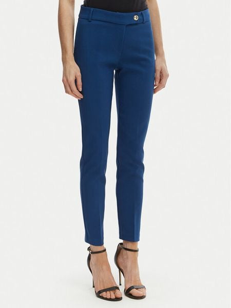 Rinascimento Spodnie materiałowe CFC0128638003 Niebieski Slim Fit. Niebieskie spodnie materiałowe damskie Rinascimento, m, bez wzorów, z materiału. Za 261.99 zł.