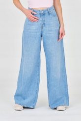 7 FOR ALL MANKIND Niebieskie damskie jeansy Zoey, Rozmiar 28. Niebieskie jeansy damskie 7 for all mankind. W wyprzedaży za 475.99 zł.