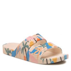Klapki Freedom Moses. Brązowe klapki damskie Freedom moses, bez wzorów, bez obcasa. Za 179.99 zł.