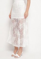 Biała Rozkloszowana Spódnica z Koronki Zdobiona Rozcięciem Zariska. Białe spódnice damskie Born2be, m, z aplikacjami, z koronki, eleganckie, midi, rozkloszowane. Za 89.99 zł.